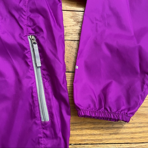 🎉13X HP🎉10/12 Girls The North Face Lightweight Rain Jacket - Picture 4 of 11
